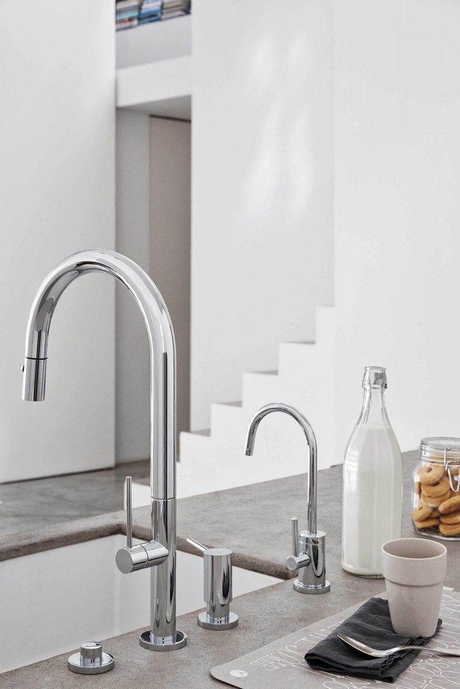 California Faucets Matte Black Monoblock Pull Down Kitchen Faucet 