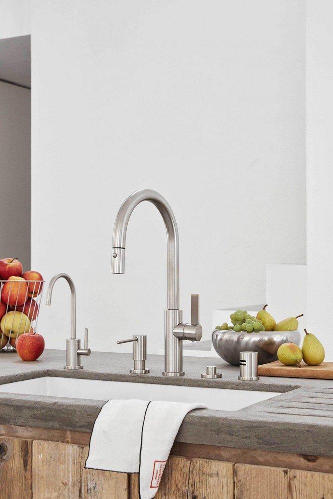 California Faucets Matte Black Monoblock Pull Down Kitchen Faucet 