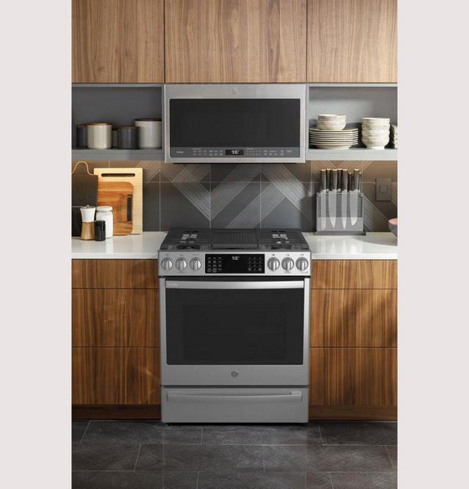 GE Profile™ Fingerprint Resistant Stainless Steel 36-1/2 x 30 in. 5.6 cu. ft. 50500 BTU 5-Burner Gas Sealed Slide-In Range 