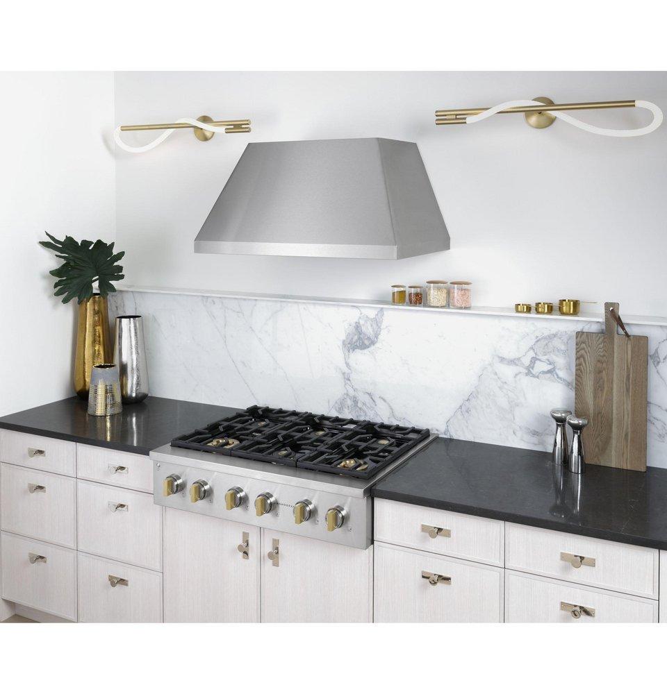 Monogram&reg; Black 6-Burner 23000 BTU Sealed Cooktop 