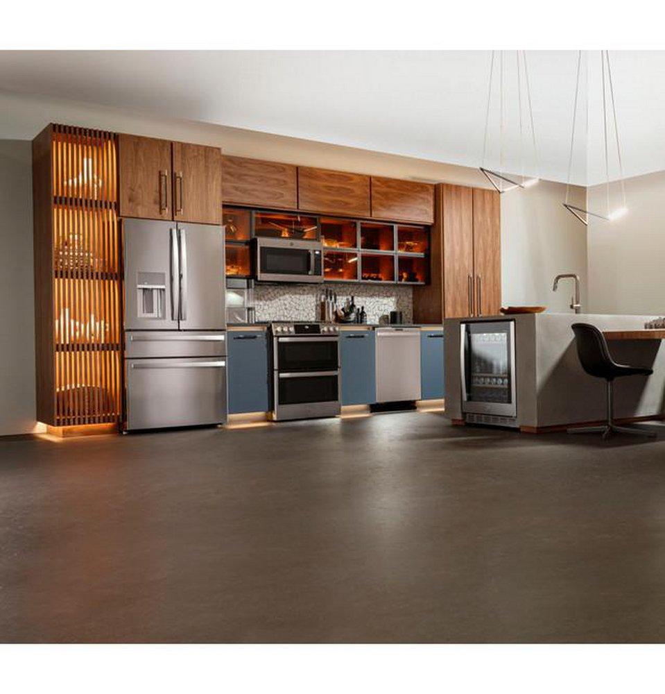 GE Profile&trade; Fingerprint Resistant Stainless Steel 30 x 36-1/2 in. 21000 BTU 6.7 cu. ft. 5-Burner Sealed Gas Freestanding Range 