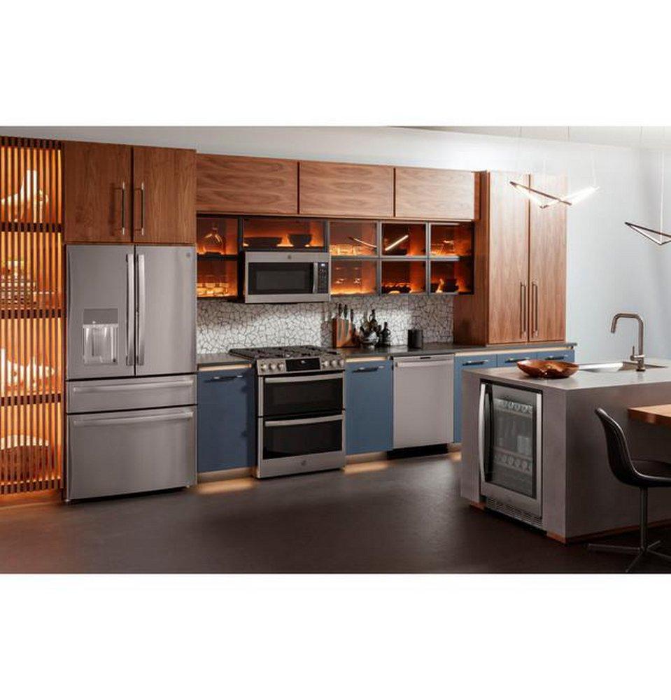 GE Profile&trade; Fingerprint Resistant Stainless Steel 30 x 36-1/2 in. 21000 BTU 6.7 cu. ft. 5-Burner Sealed Gas Freestanding Range 