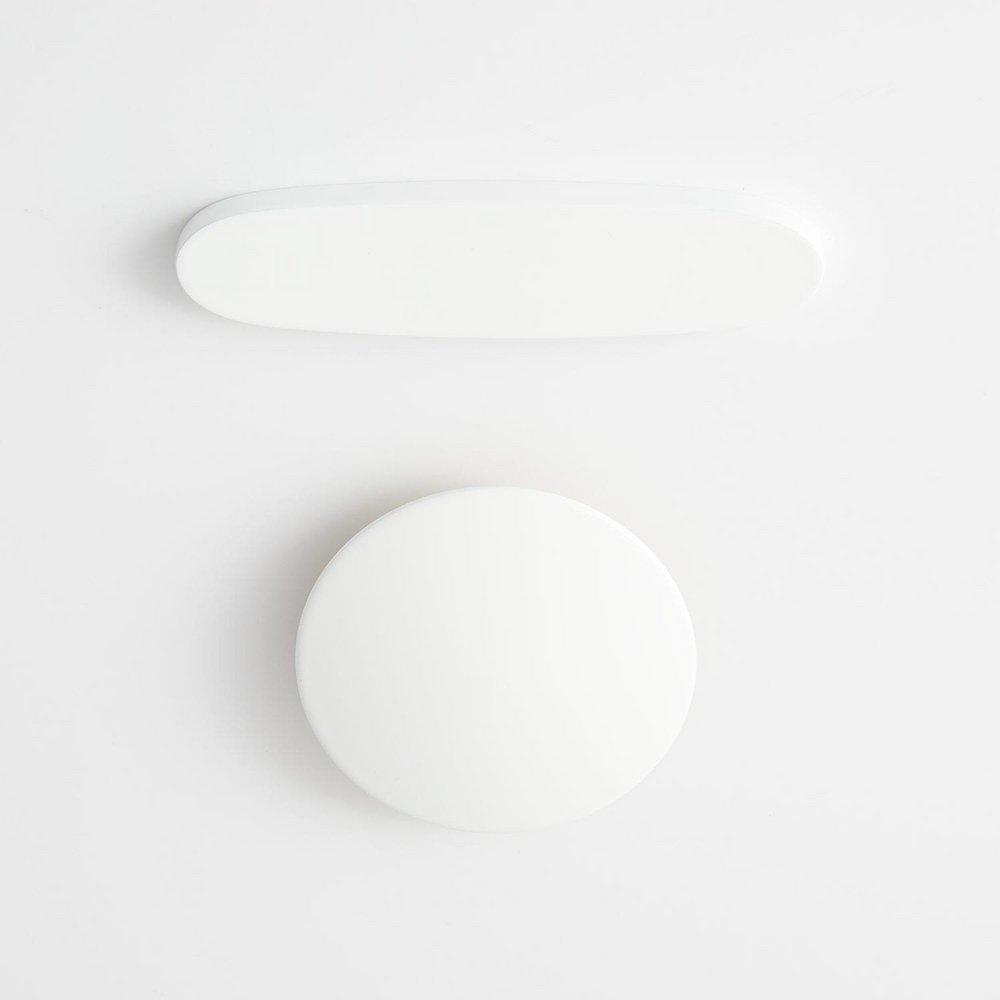 Signature Hardware White 66-1/2 x 32 in. Freestanding Bathtub with Center Drain 