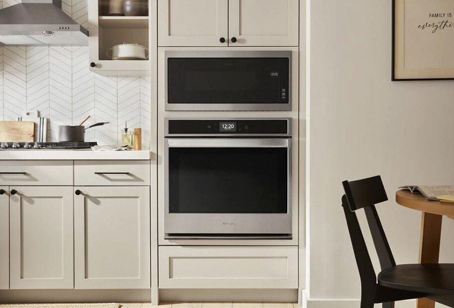 Whirlpool Stainless Steel 14 x 18 in. 1000W 15A 1.1 cu. ft. Built-In Microwave 