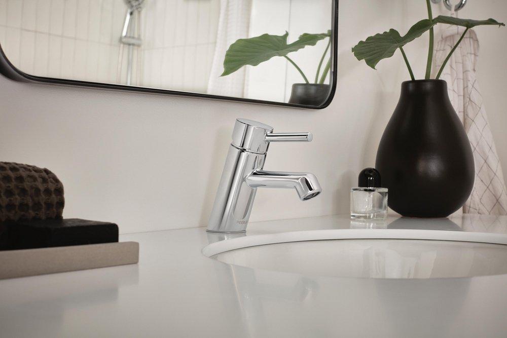 Peerless&reg; Polished Chrome Single Handle Monoblock Bathroom Sink Faucet Lever Handle 