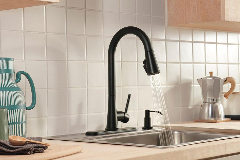 Peerless® Matte Black Single Handle Pull Down Kitchen Faucet 