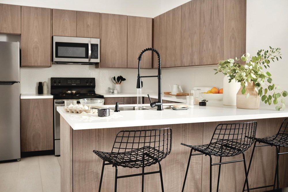 Single Handle Lever Deck Mount Service Faucet 