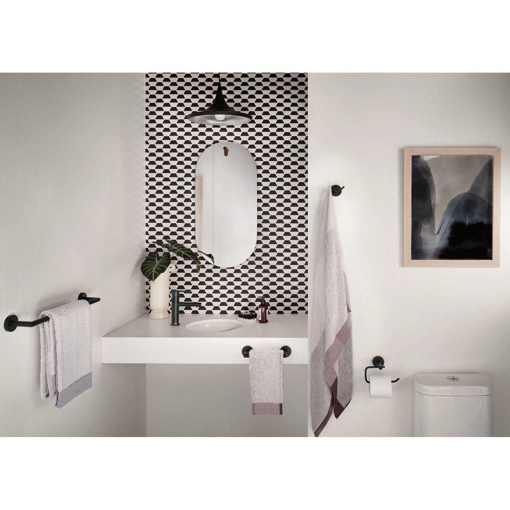 Moen Matte Black 7-1/4 in. Towel Bar 