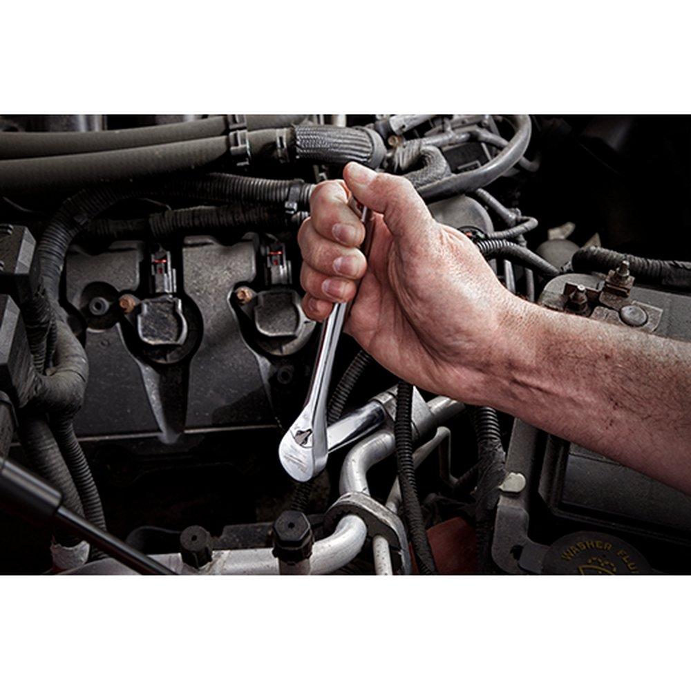 Milwaukee® Red/Black Ratchet and Socket Set 1-Tool 