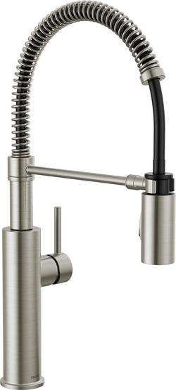 Single Handle Pull Down Kitchen Faucet in SpotShield&reg; Stainless