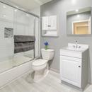 22 B/ROOM 2DR WALL CAB WHIT 