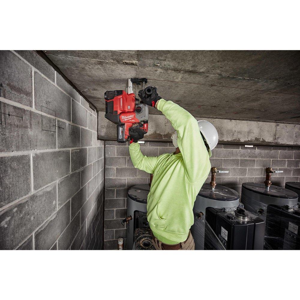 Milwaukee&reg; Red Cordless Dust Extractor 