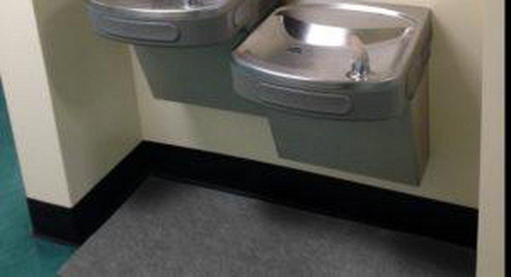 Meltblown Technologies Grey 100 ft. Plastic Floor Mat 