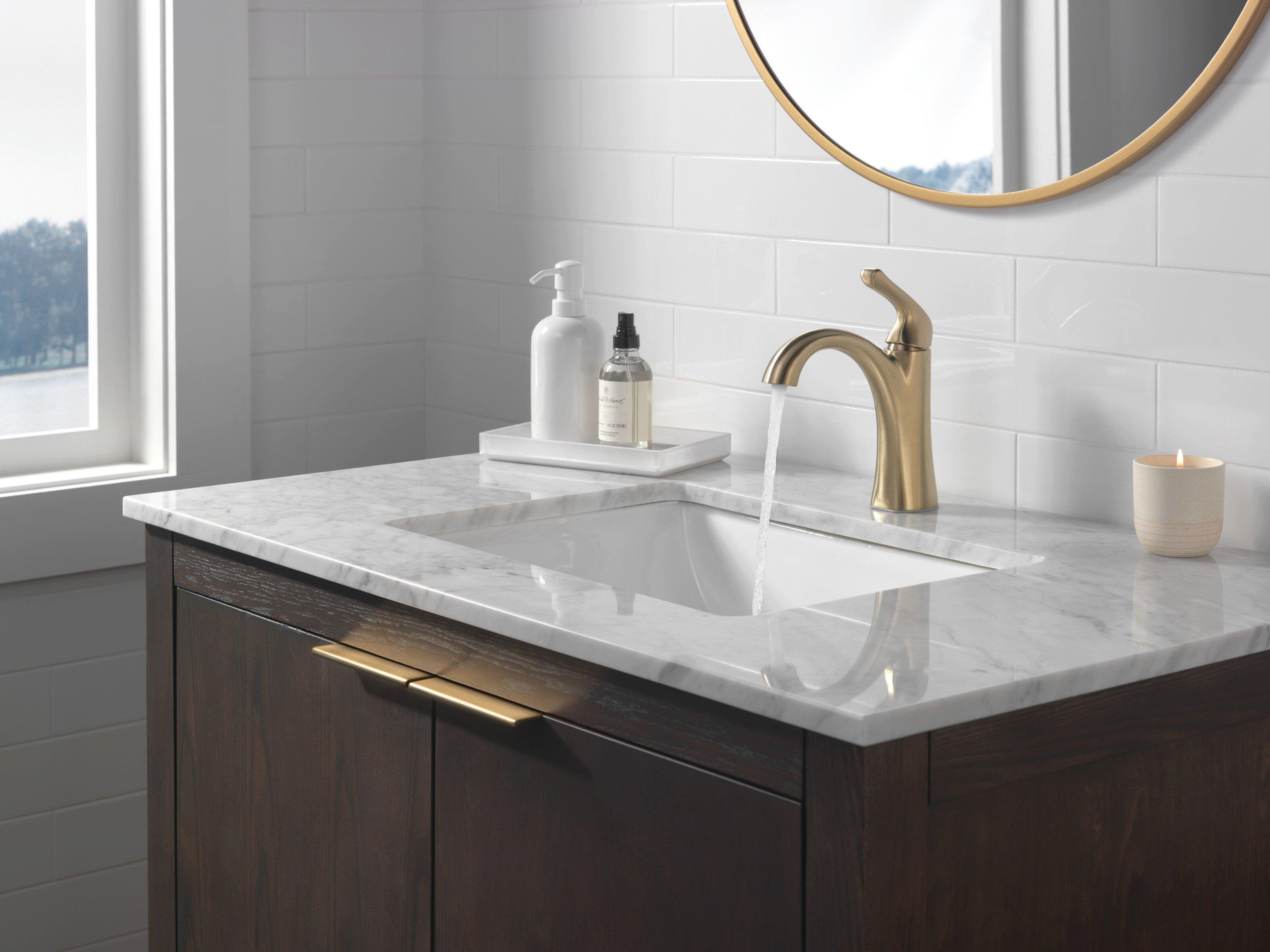 Single Handle Centerset Bathroom Sink Faucet in Champagne Bronze 