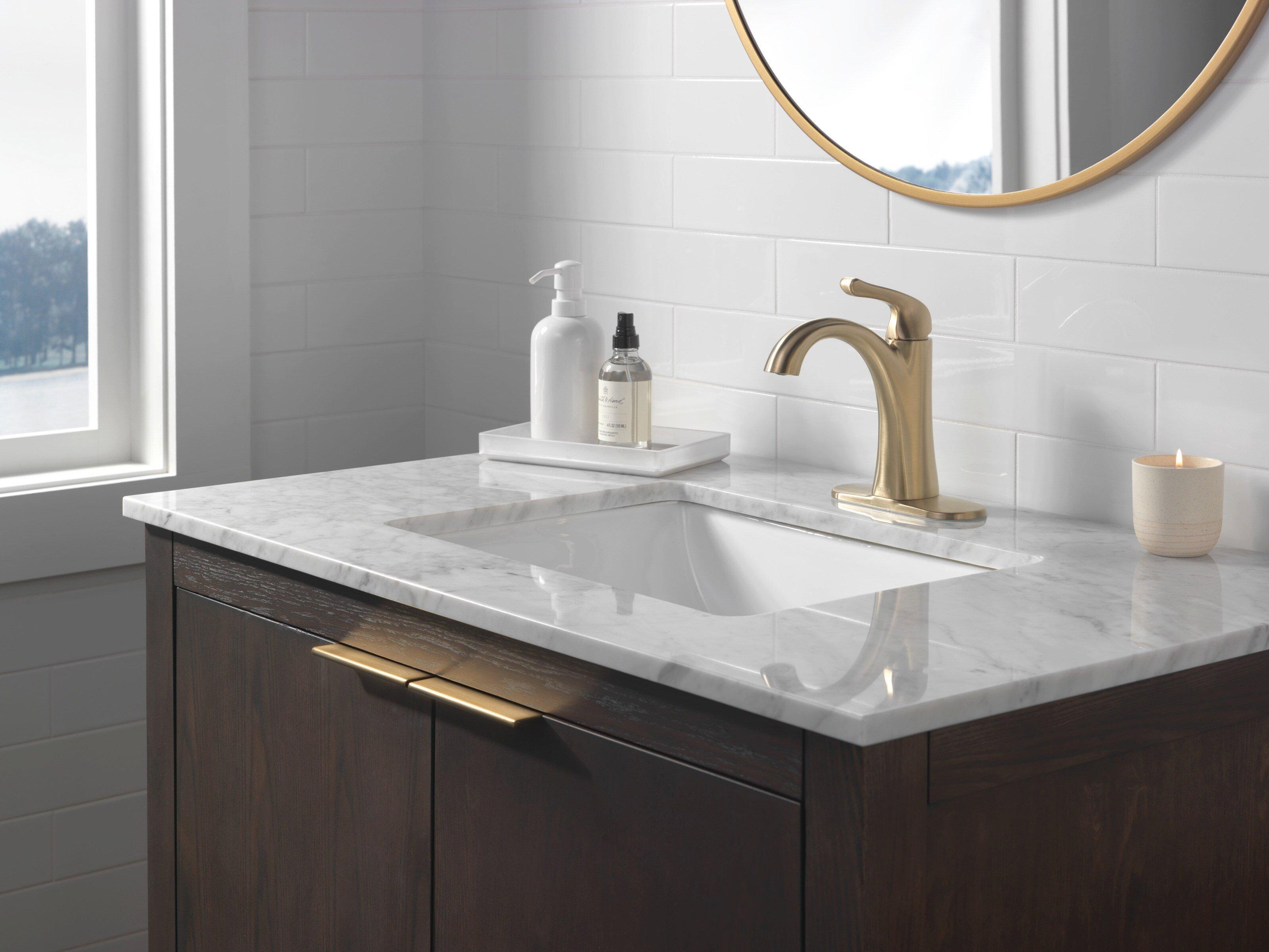 Single Handle Centerset Bathroom Sink Faucet in Champagne Bronze 