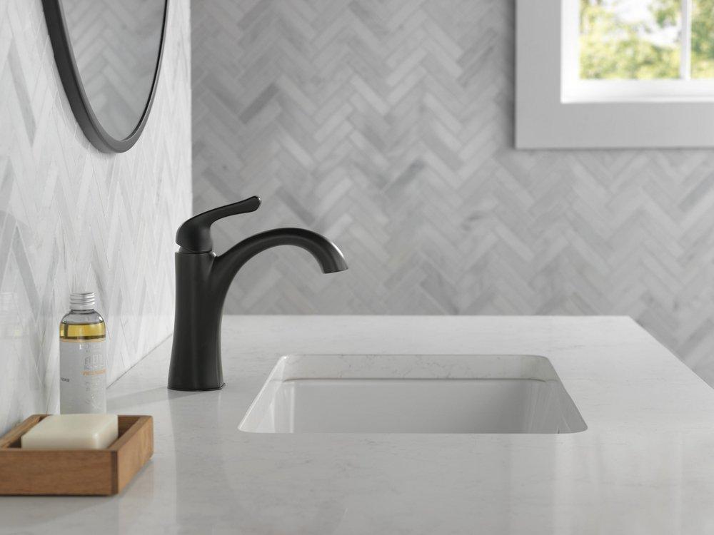 Single Handle Centerset Bathroom Sink Faucet in Matte Black 