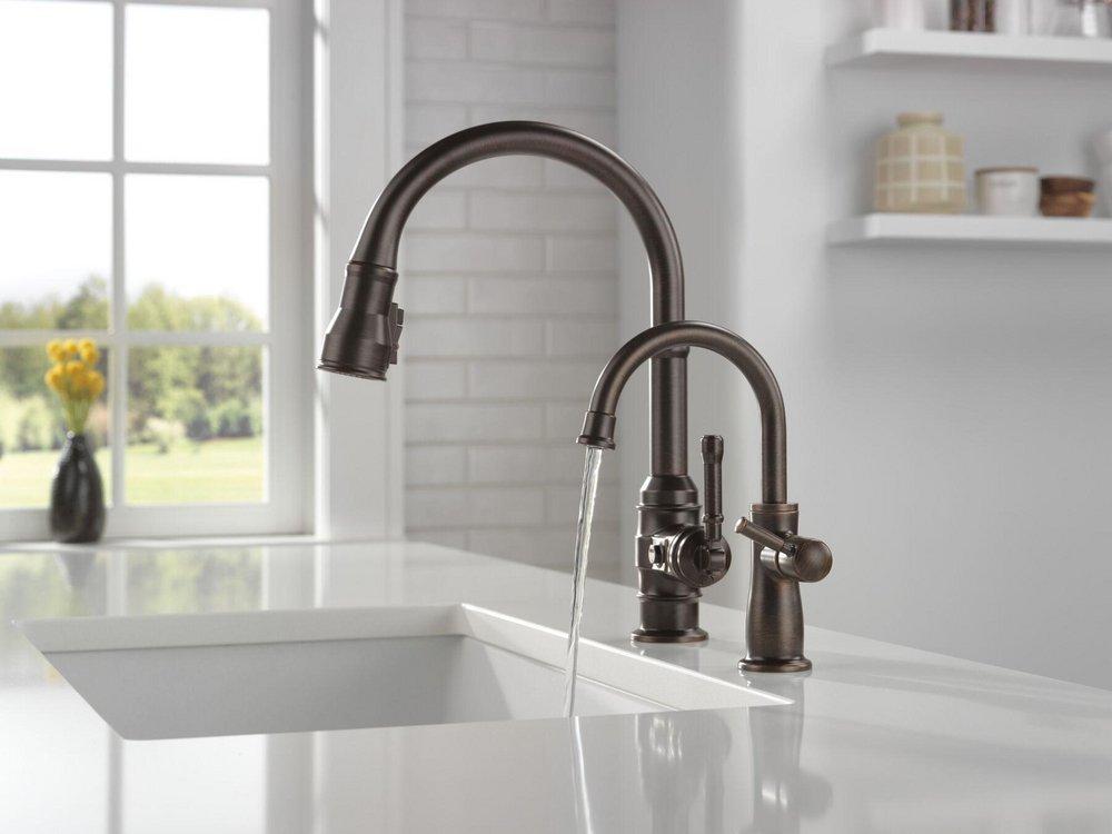 Delta Faucet Champagne Bronze Single Handle Lever Water Filter Faucet 