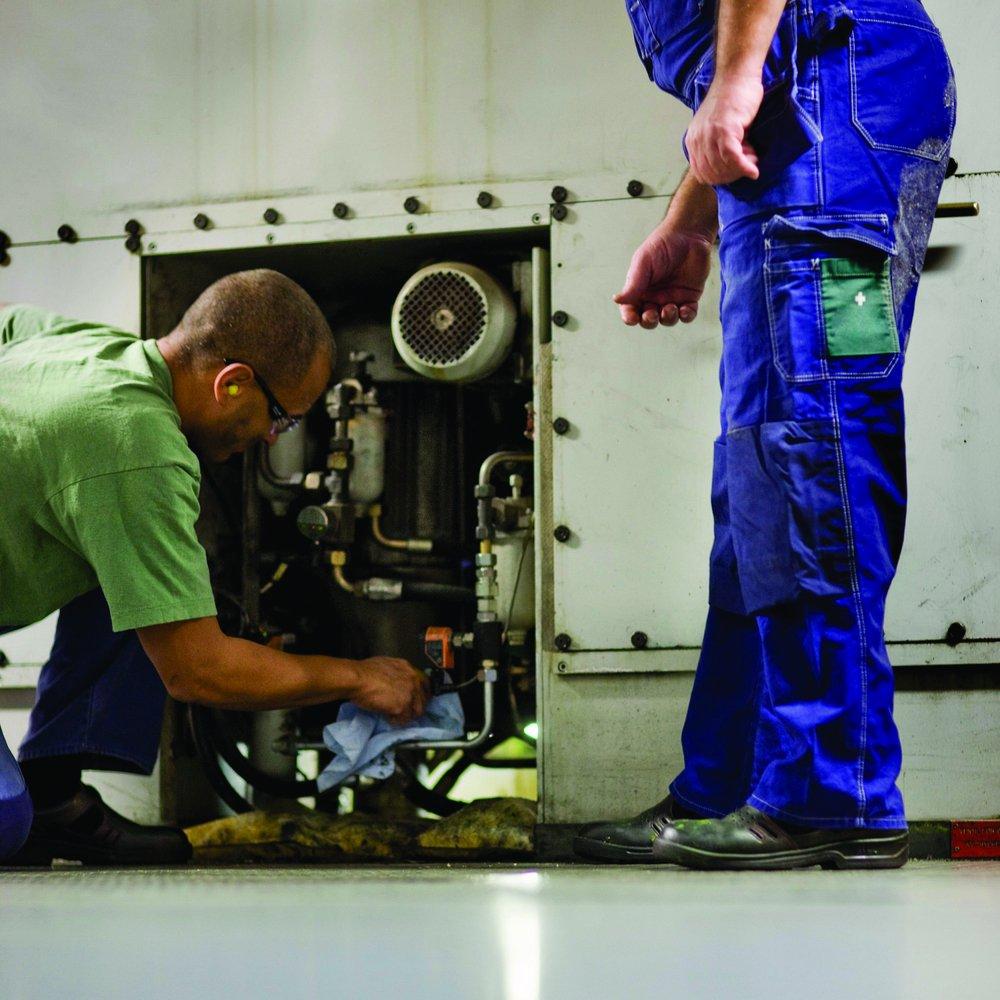 Tork Blue 12-813/1000 x 16-2/5 in. Wiper (Case of 5) 