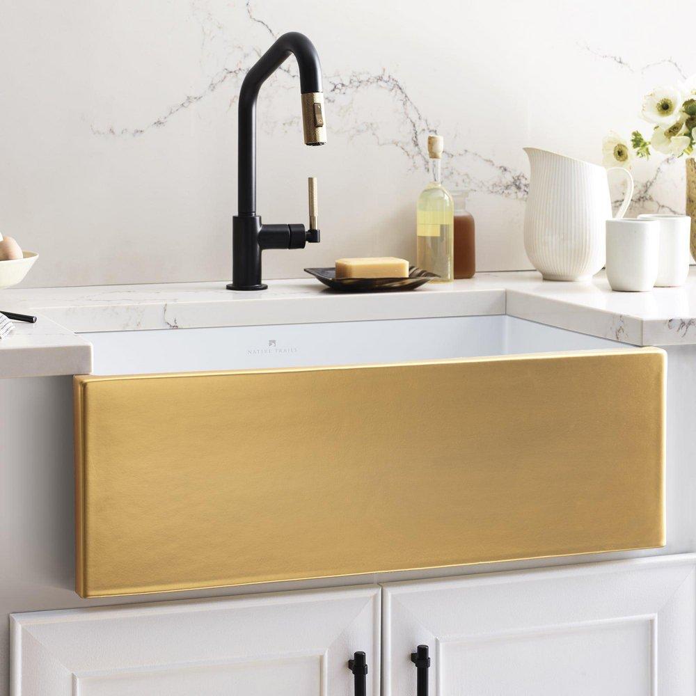 Native Trails 24K Matte Gold 30 x 17-3/4 in. No Hole Fireclay 1 Bowl Farmhouse Kitchen Sink 