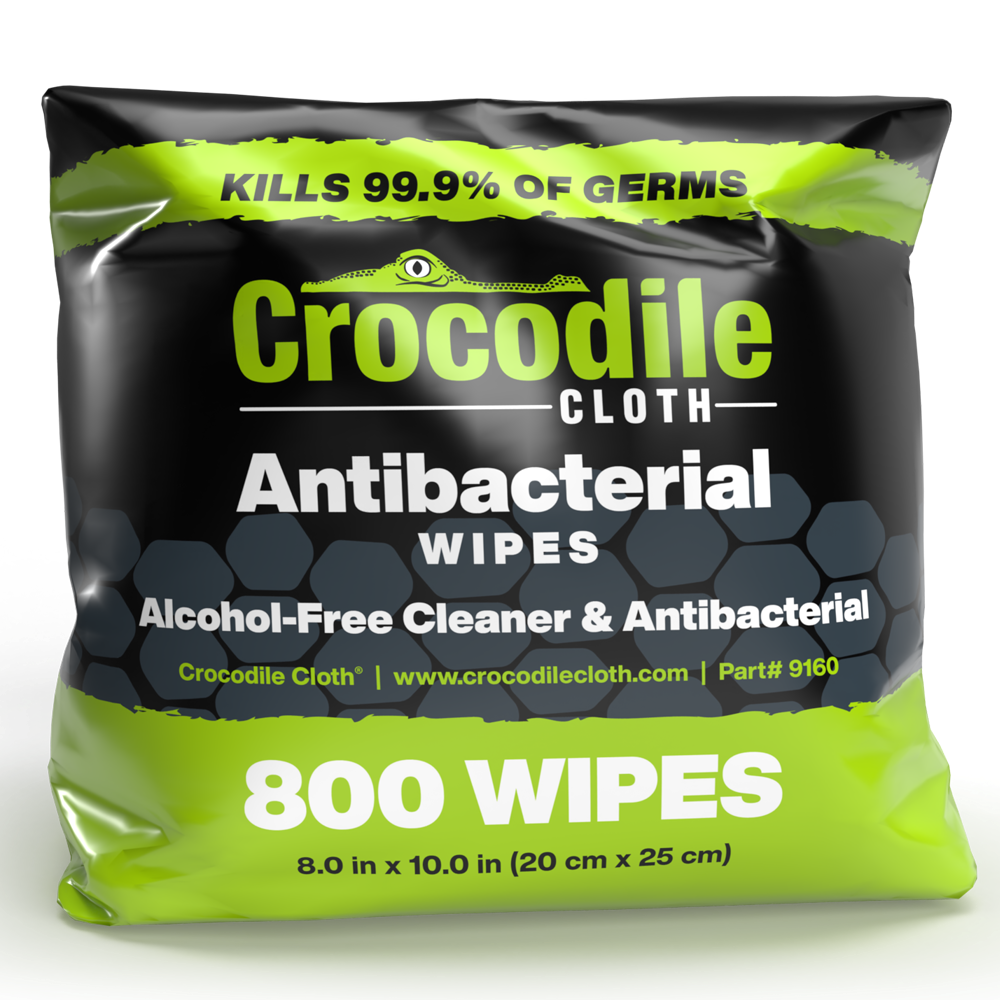 Crocodile Cloth&reg; White Antibacterial Wipes (Case of 2 Packs, Pack of 800) 