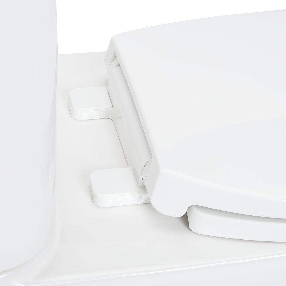 1.28 gpf Elongated Two Piece Toilet in White 