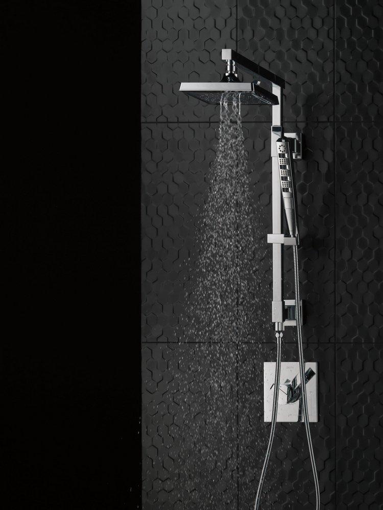 Delta Faucet Chrome Multi Function Showerhead 