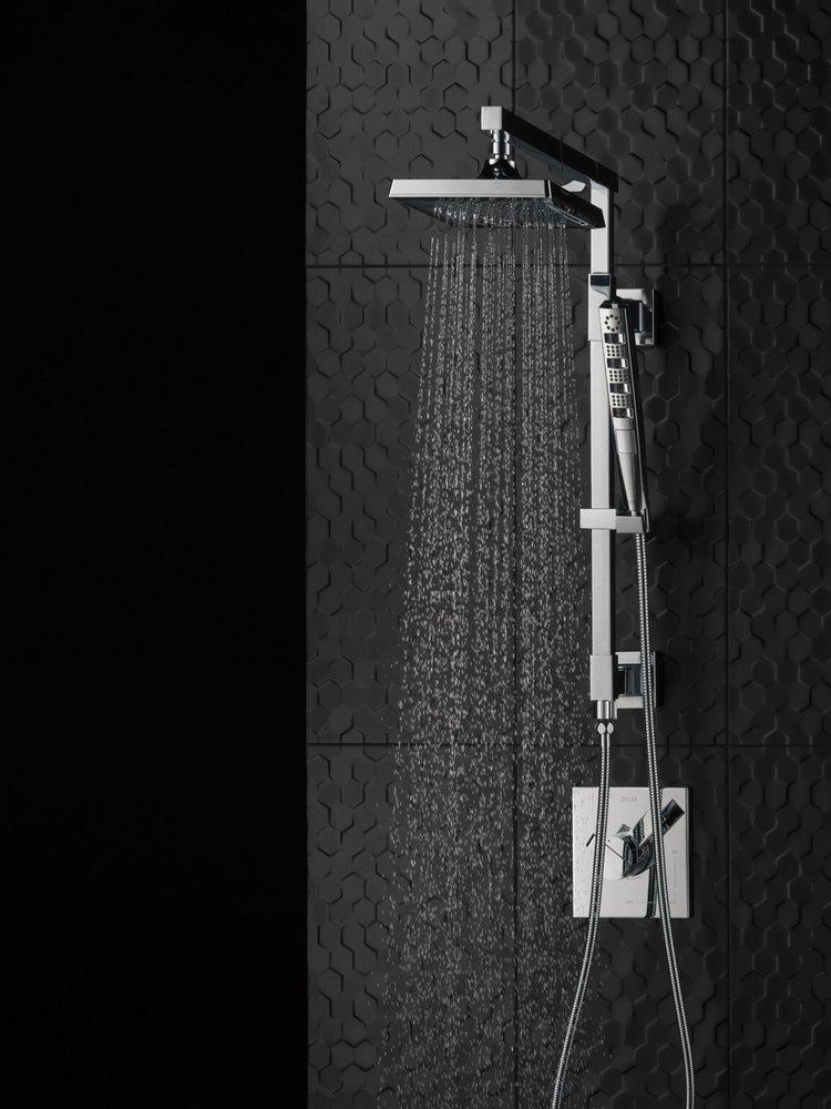 Delta Faucet Chrome Multi Function Showerhead 