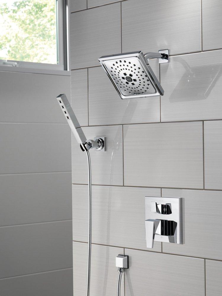 Delta Faucet Chrome Multi Function Showerhead 
