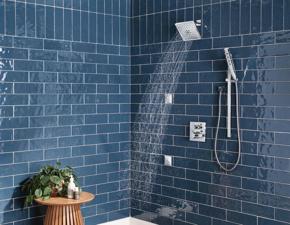 Delta Faucet Lumicoat® Chrome Multi Function Showerhead 