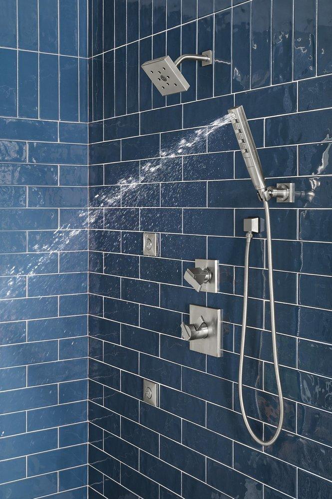 Delta Faucet Lumicoat Stainless Body Spray 