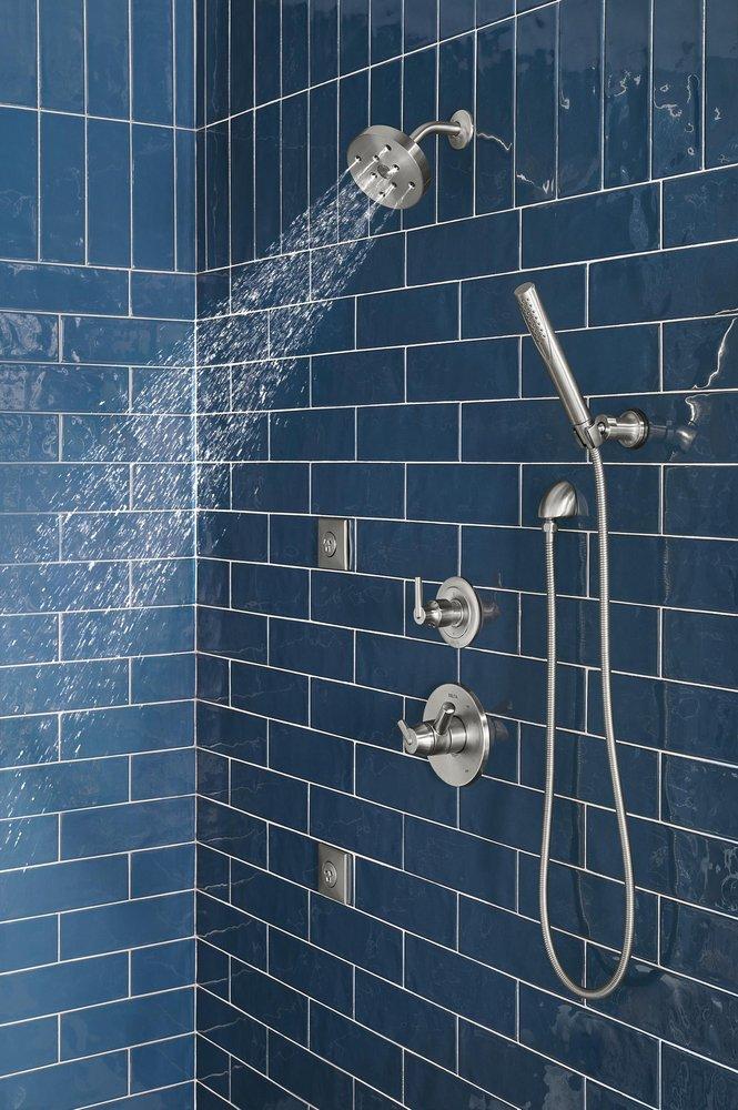 Delta Faucet Lumicoat Stainless Body Spray 