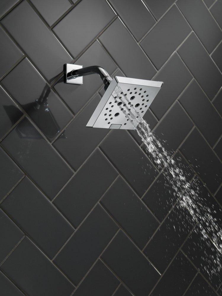 Delta Faucet Lumicoat™ Chrome Multi Function Showerhead 