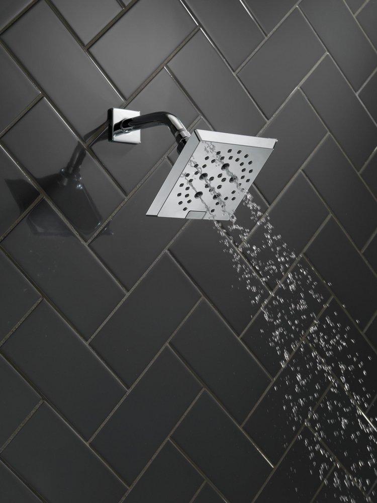 Delta Faucet Lumicoat™ Chrome Multi Function Showerhead 