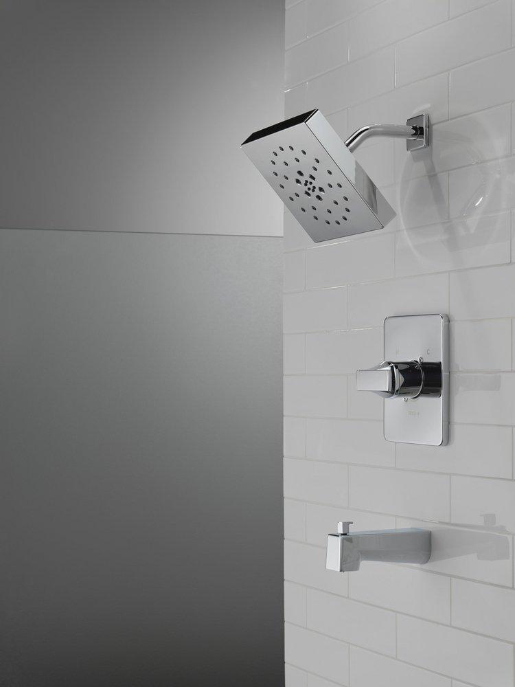 Multi Function Showerhead in Lumicoat&reg; Chrome 