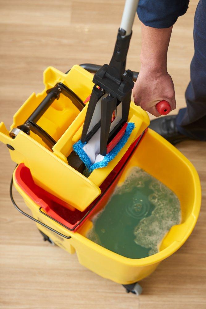 Rubbermaid Blue 5-1/2 in. Microfiber Mop in Blue 