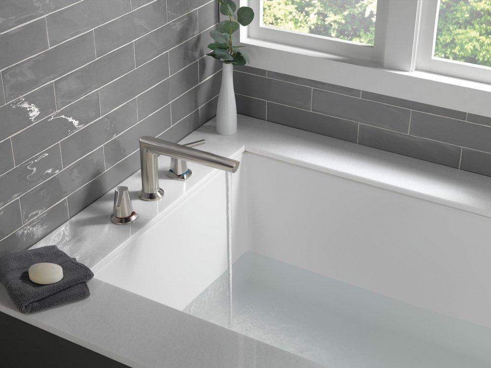 Delta Faucet Lumicoat Stainless Two Handle Roman Tub Faucet Only (Trim Only) 