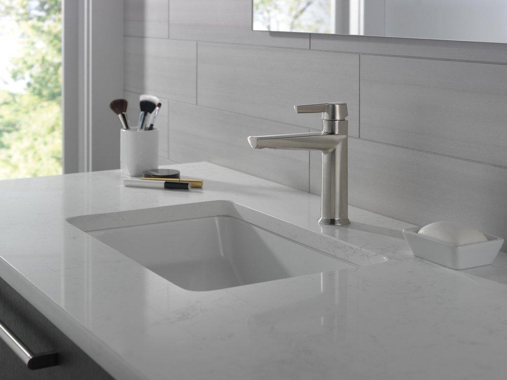 Single Handle Centerset Bathroom Sink Faucet in Lumicoat&reg; Stainless 