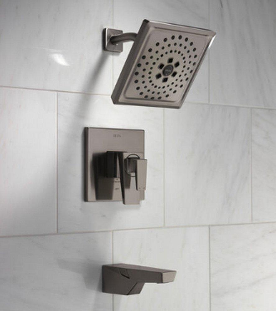 CCY 17 SERIES H2OKINETIC TUB SHOWER TRI BLACK STAINLESS BLST 