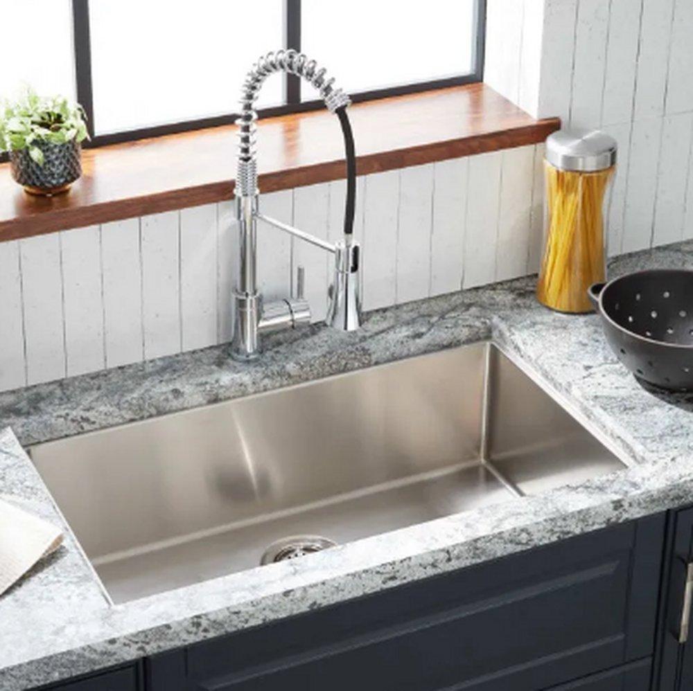 Signature Hardware Stainless Steel 32 x 18-1/2 in. No-Hole Single Bowl Undermount Kitchen Sink 