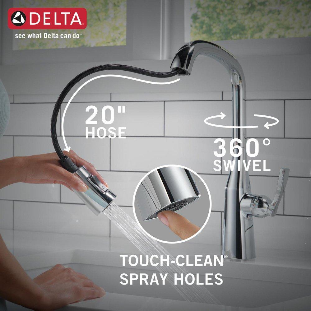 Delta Faucet Lumicoat&reg; Chrome Single Handle Pull Down Kitchen Faucet 