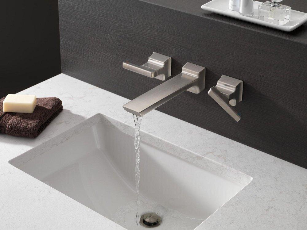 WALL-MOUNT BATHROOM FAUCET 2L TRIM 