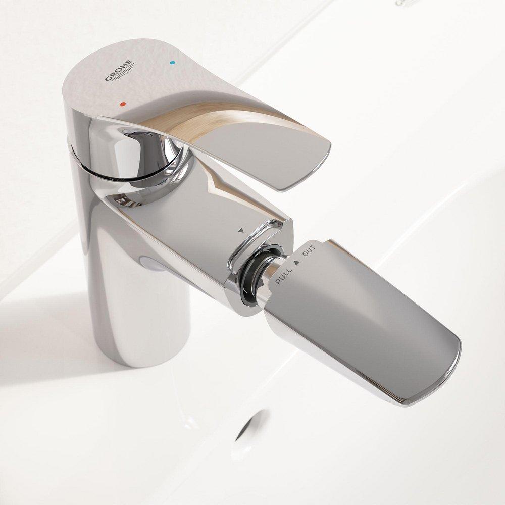Single Handle Monoblock Bathroom Sink Faucet in StarLight Chrome 