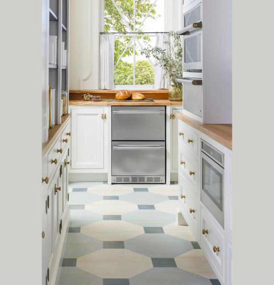 Monogram® Stainless Steel 15-15/16 x 23-5/16 in. 1000W 15A 1.2 cu. ft. Built-In Microwave 