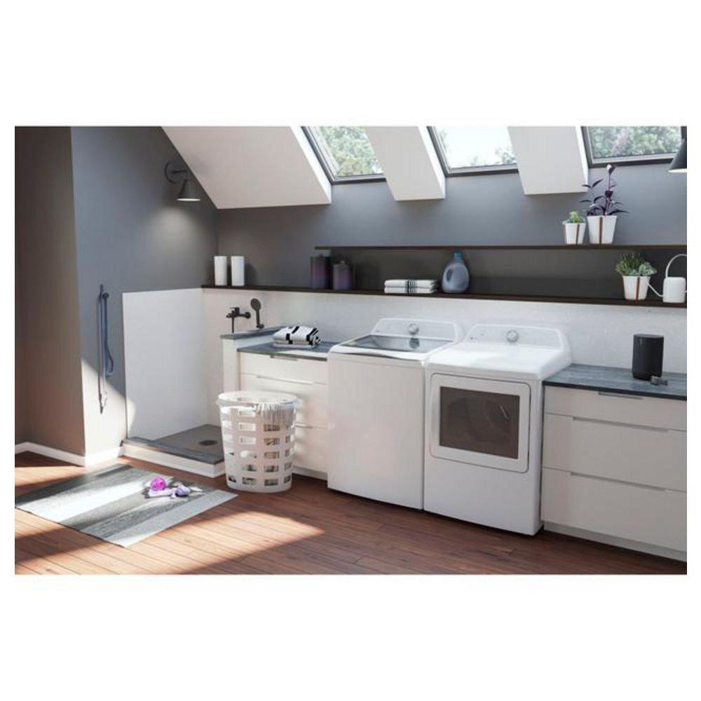 GE Profile&trade; White 27-7/8 in. 5.0 cu. ft. 12-Cycle 7-Setting Top Load Washer 