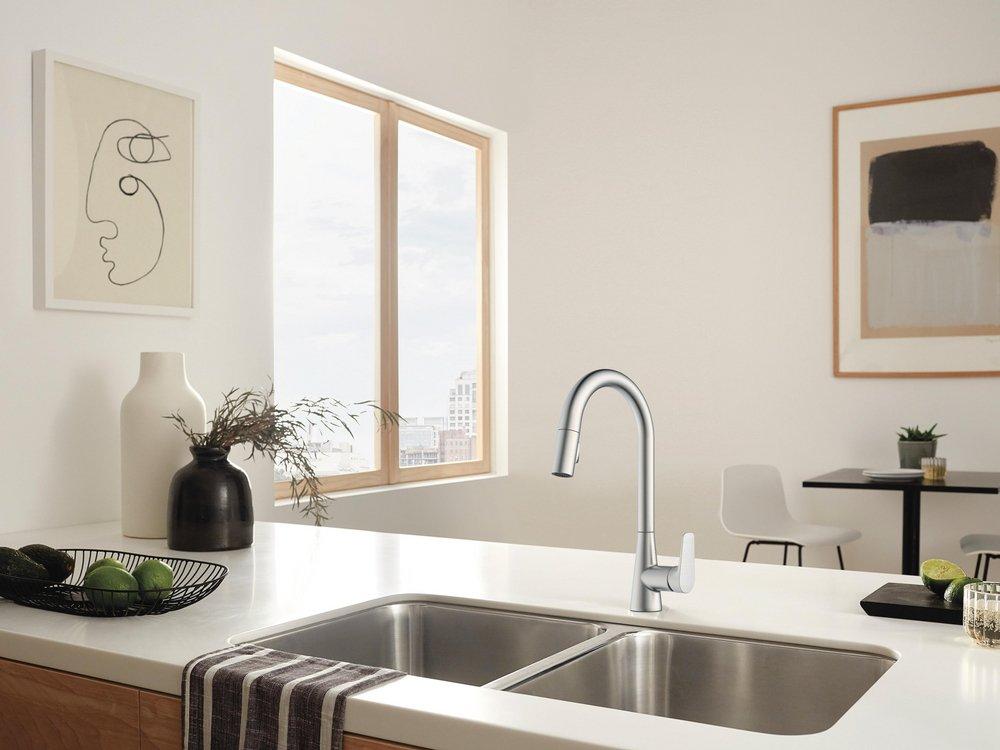 Delta Faucet Stainless Single Handle Pull Down Kitchen Faucet 