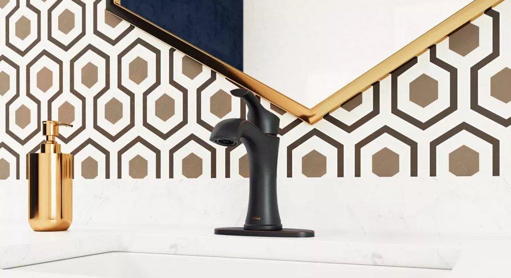 Single Handle Bathroom Sink Faucet in Tuscan Bronze 