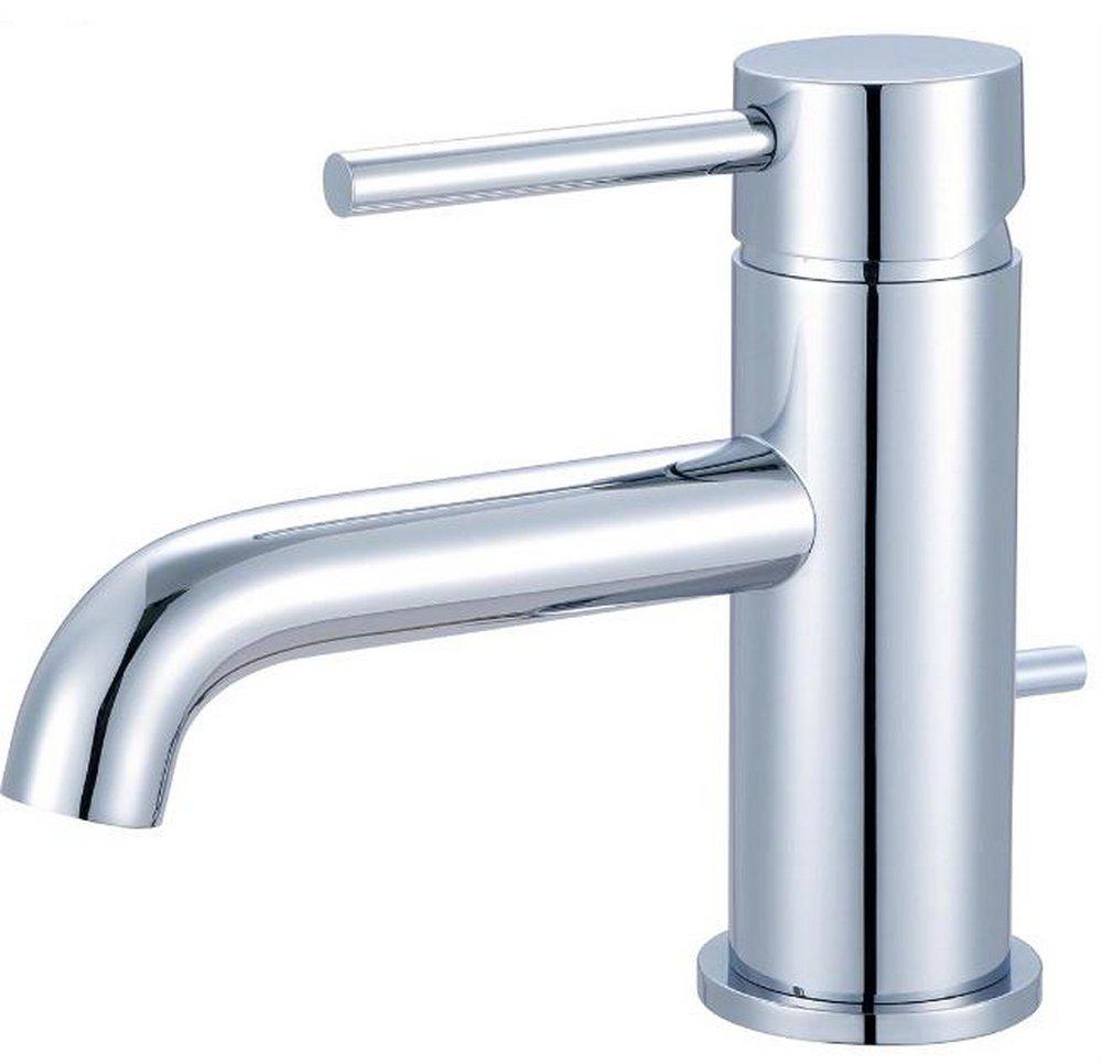 Single Handle Centerset Bathroom Sink Faucet in Polished Chrome 