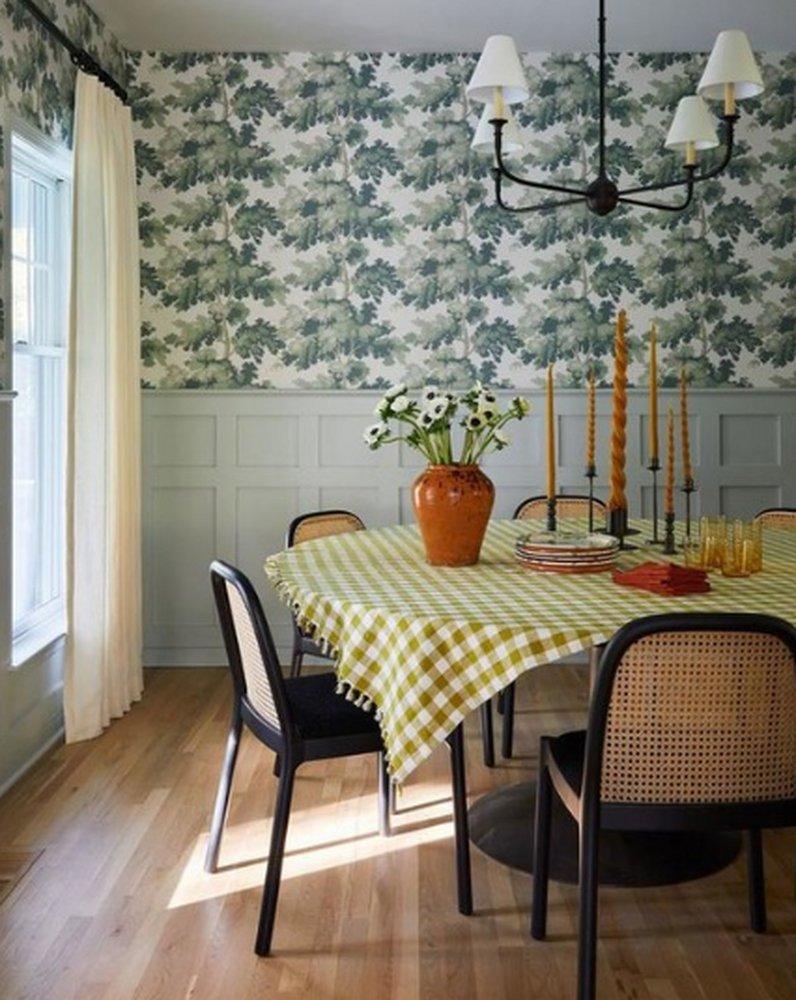 Visual Comfort & Co. Signature Plaster White 18-1/4 x 39 in. 40W 1-Tier 4-Light Transitional Chandelier 