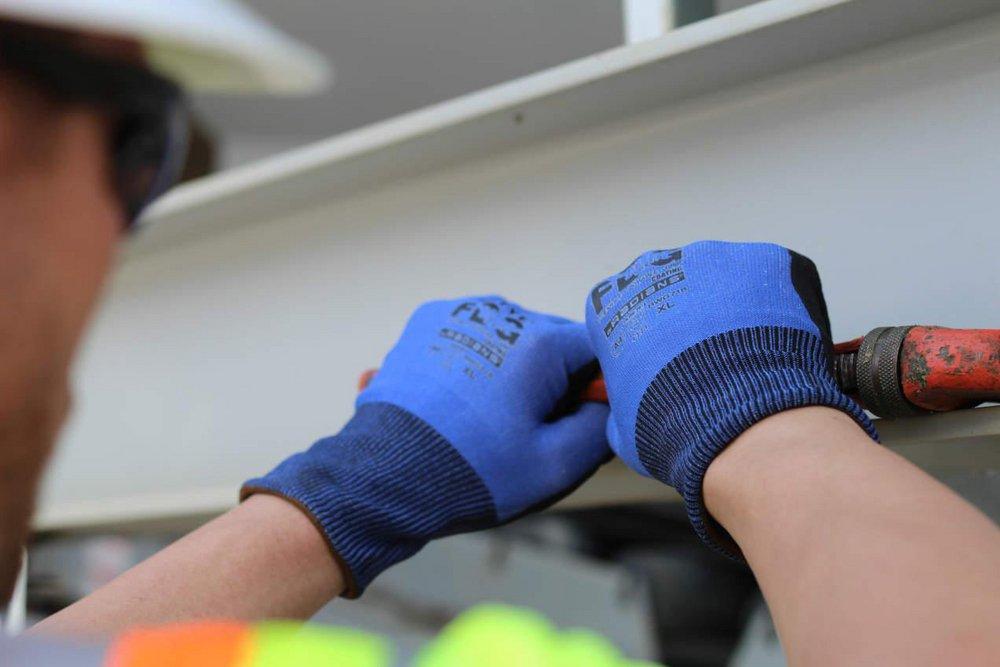 Radians Black 18G Touchscreen Cut Level A4 FDG Palm Coated Gloves 