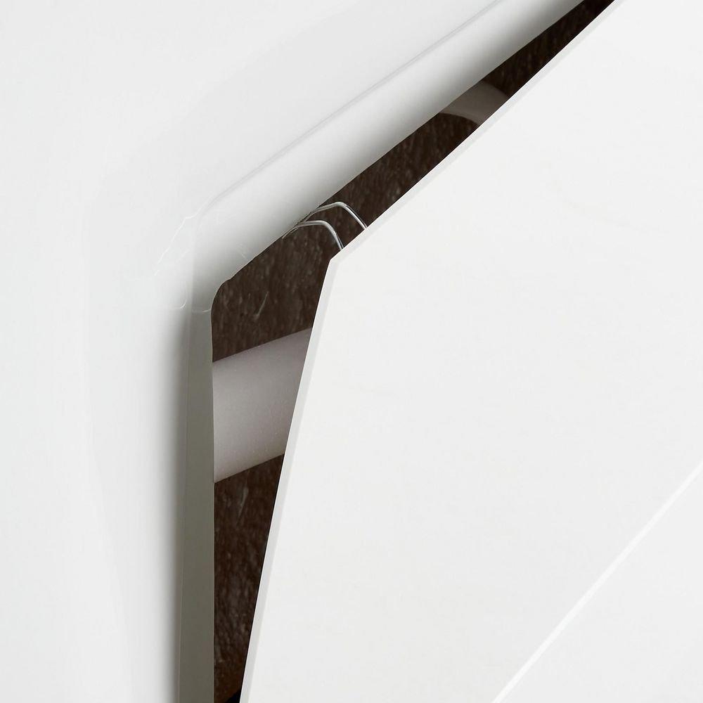 67 x 31-1/2 in. Freestanding Bathtub with Center Drain in White 